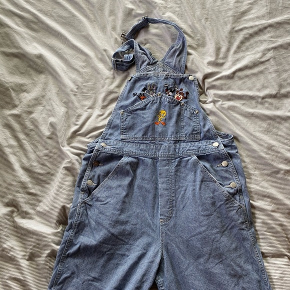 Warner Bros overalls - Picture 4 of 9